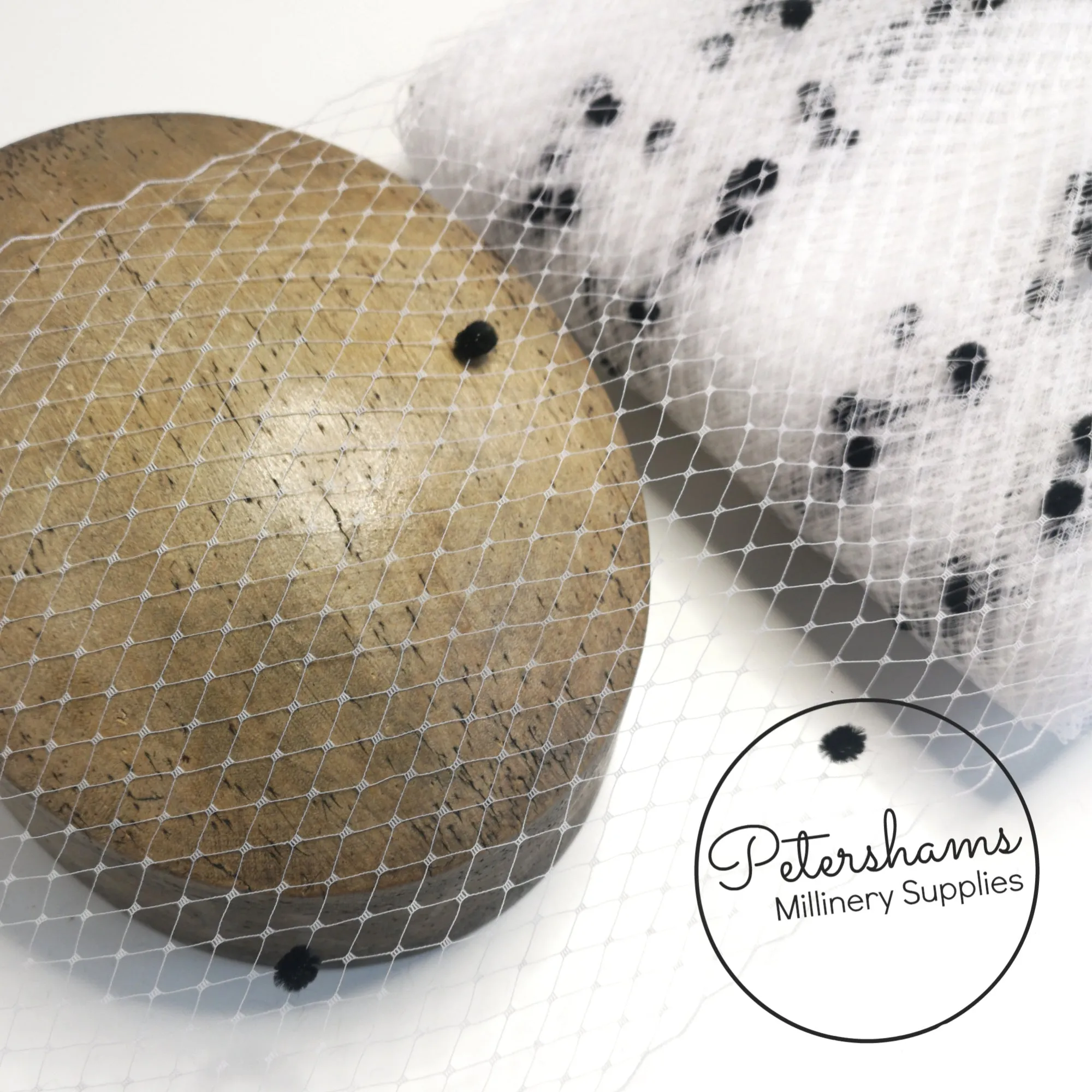 Dotted 9 Inch (23cm) Veiling - 1m